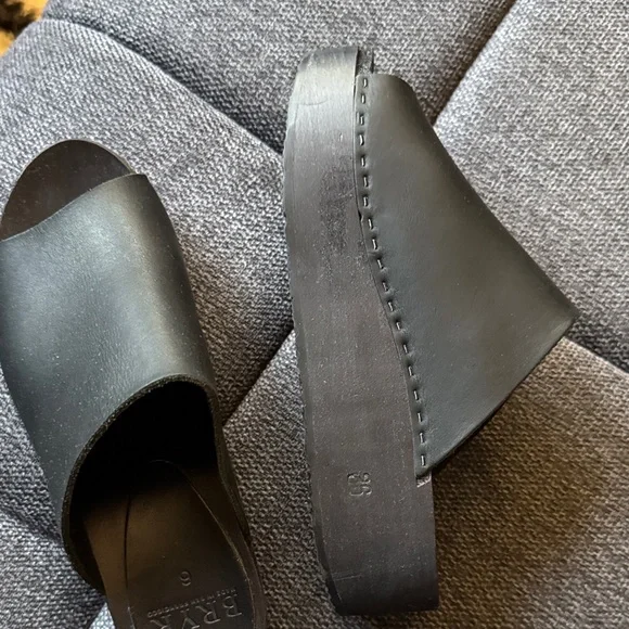 LIKE NEW Bryr Black Leather Platform Slide Mules sz6/36 - Picture 7 of 8